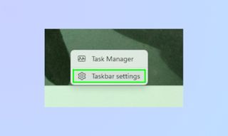 Windows 11 taskbar