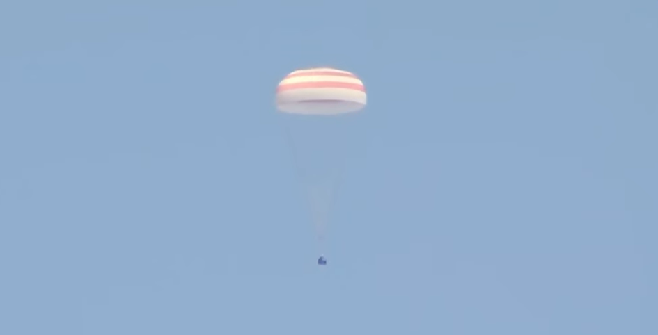 Soyuz under its parachute during descent on April 6