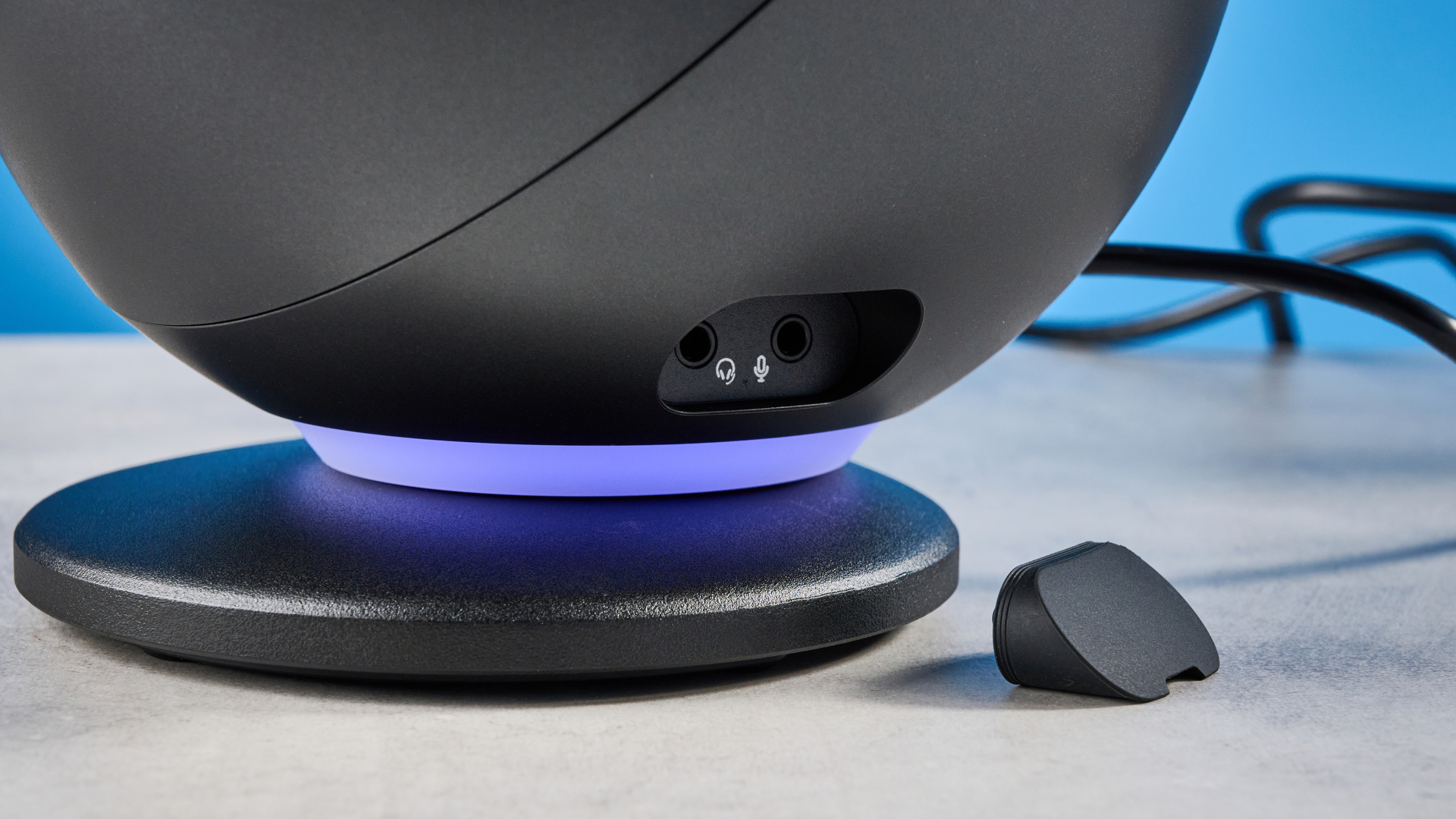 Black Creative Pebble Nova computer speakers