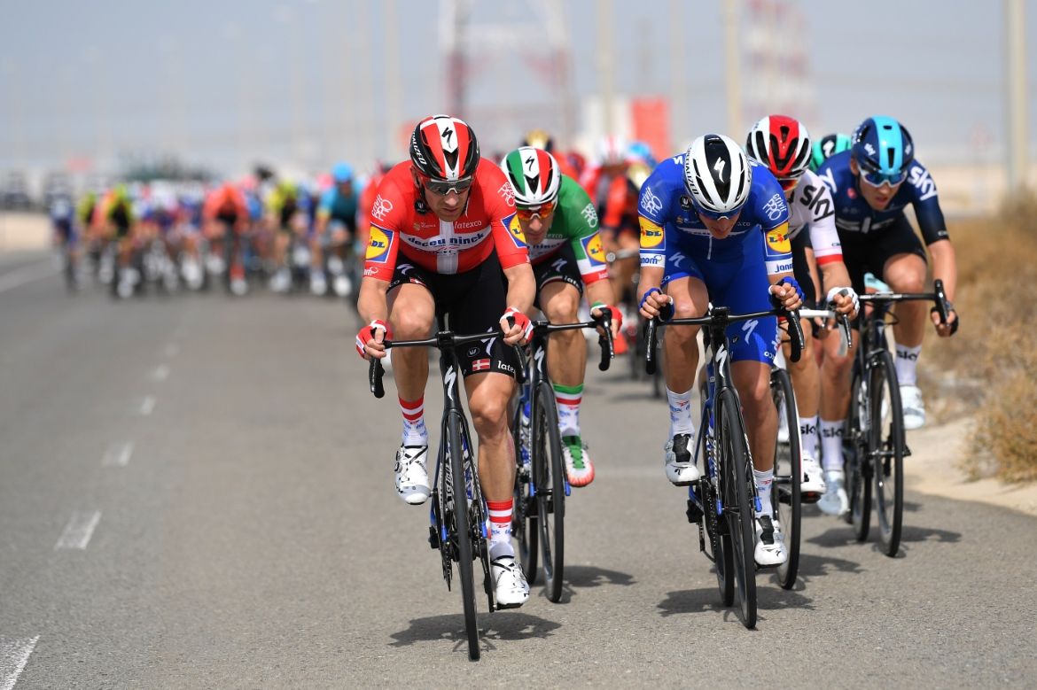 Morkov leads Deceuninck-QuickStep in the echelons