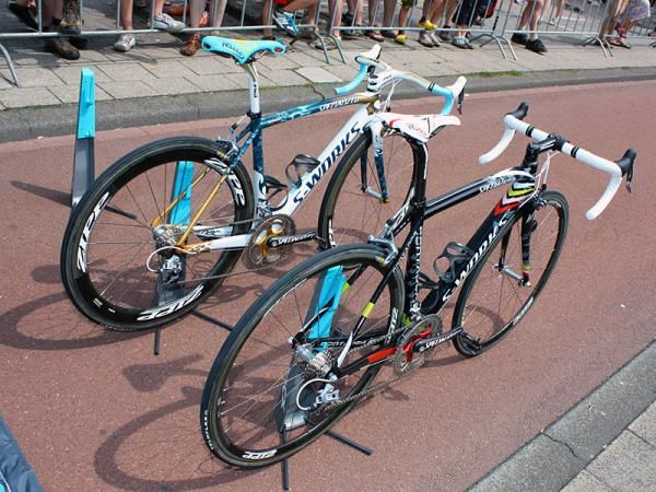 Specialized's S-Works Tarmac SL3 flagship landed a solid third place in this year's Cyclingnews Reader Poll for 'Best Team Bike', highlighted by these custom painted samples belonging to Alexandre Vinokourov and Alberto Contador of Astana.