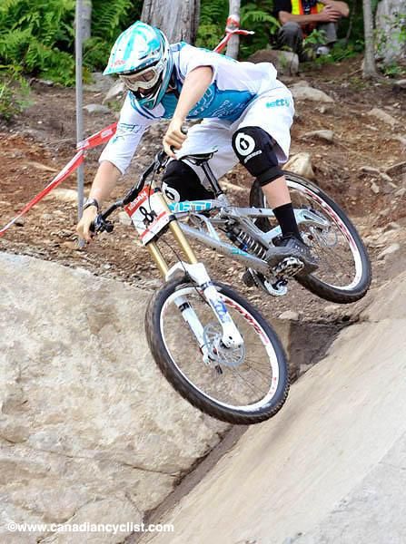 Samuel Blenkinsop (Yeti Fox Shox Factory Race Team) was five seconds off the leader's pace.