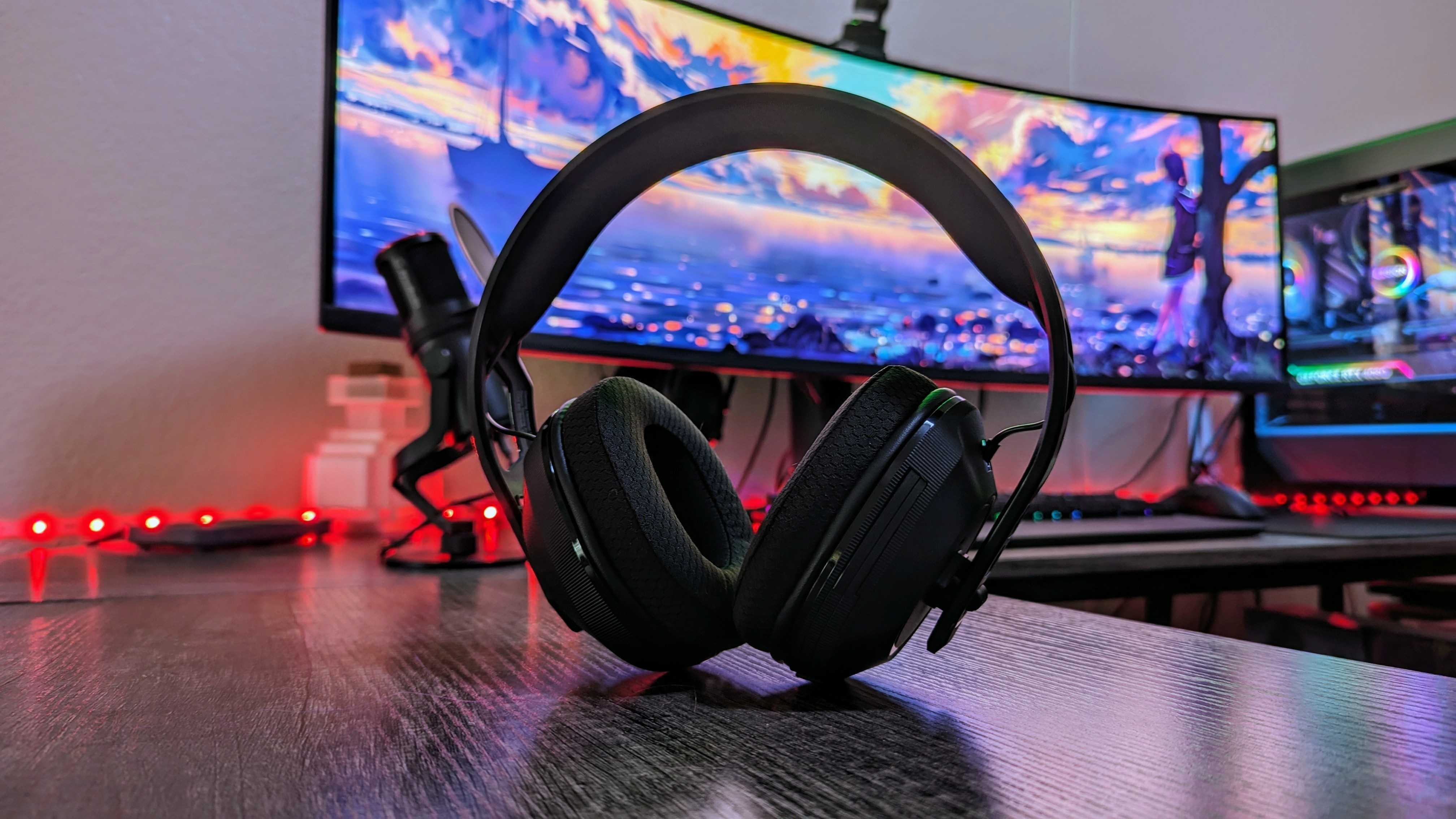 Image of the RIG 600 Pro HX wireless gaming headset for Xbox and PC.