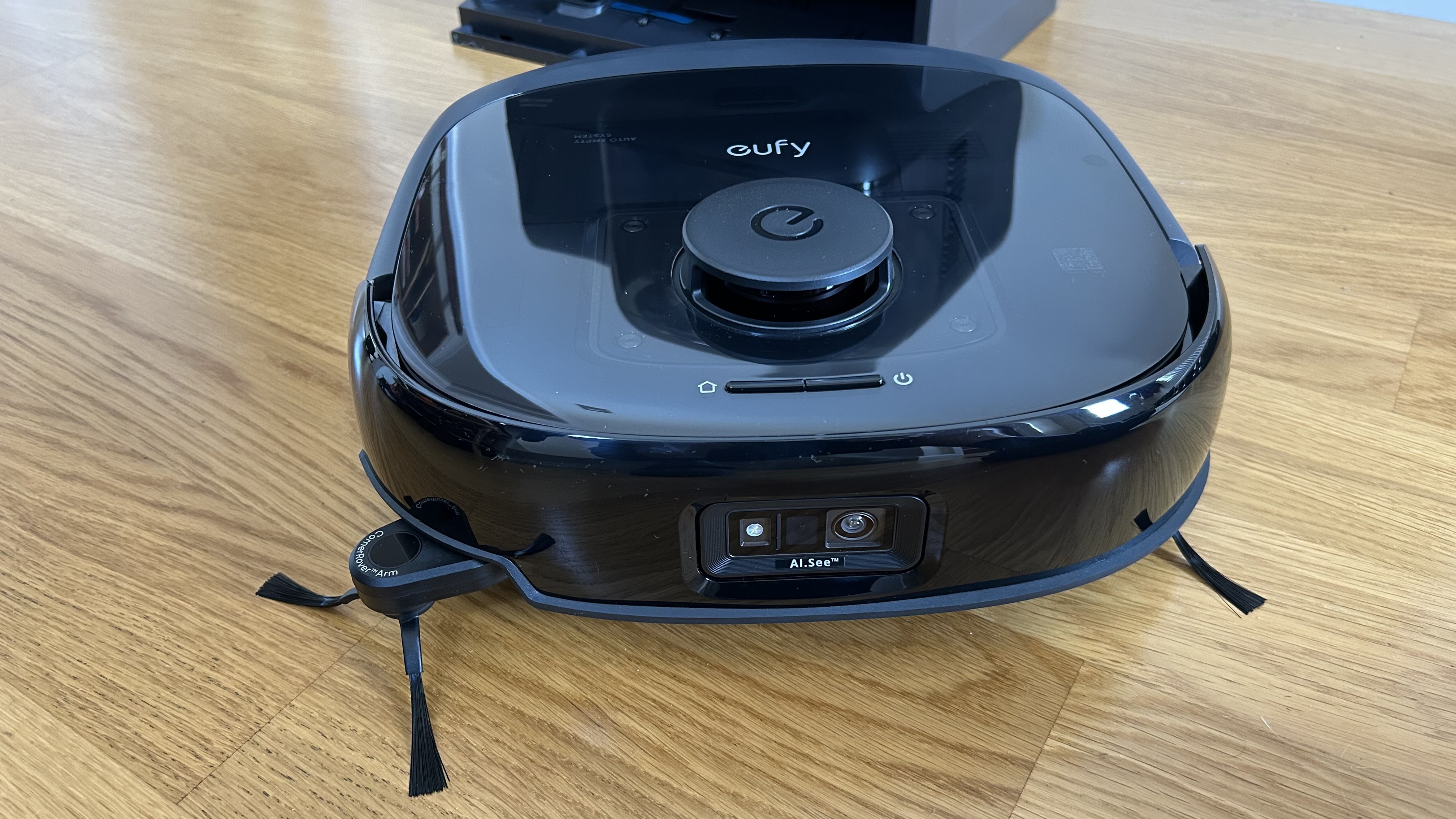 Eufy E28 robot vacuum
