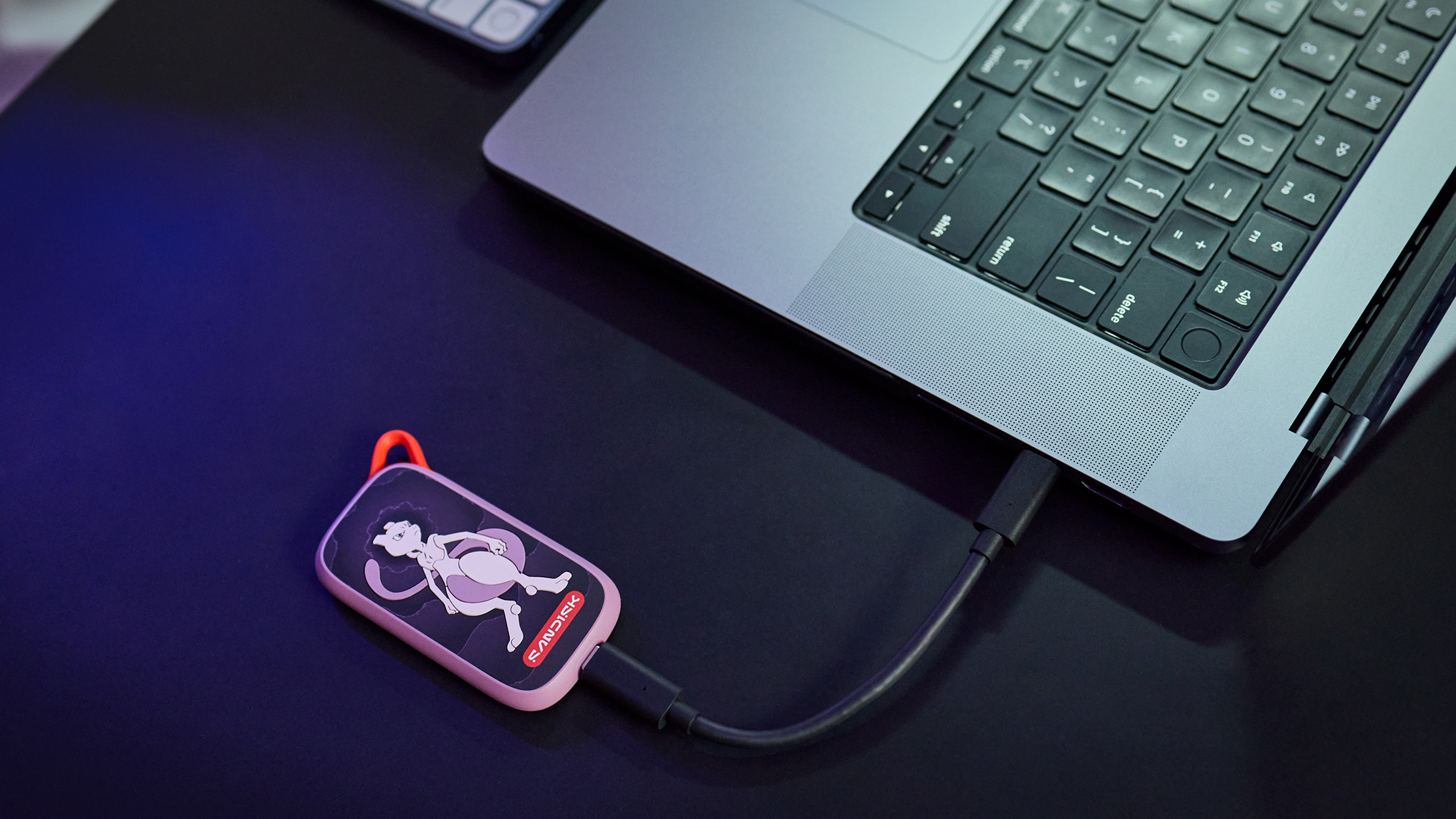 SanDisk Pok&amp;eacute;mon Portable SSD Mewtwo Edition