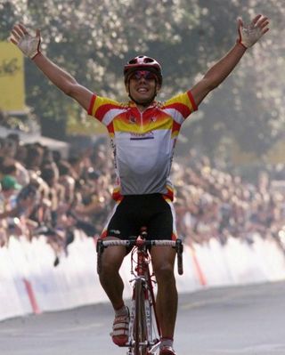 Spain's Oscar Freire was the surprise winner of the 1999 road world championship.