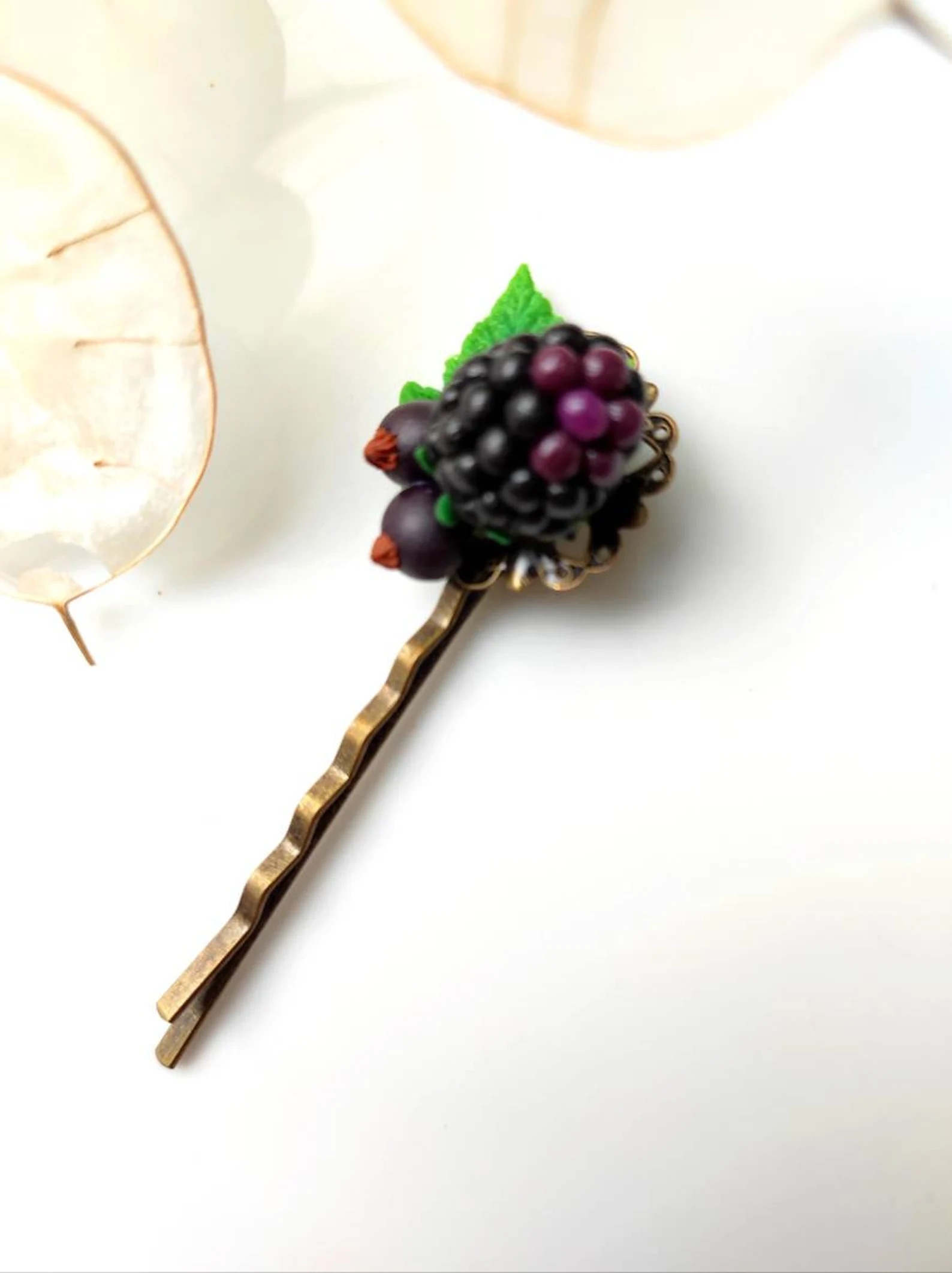 berry hair pin