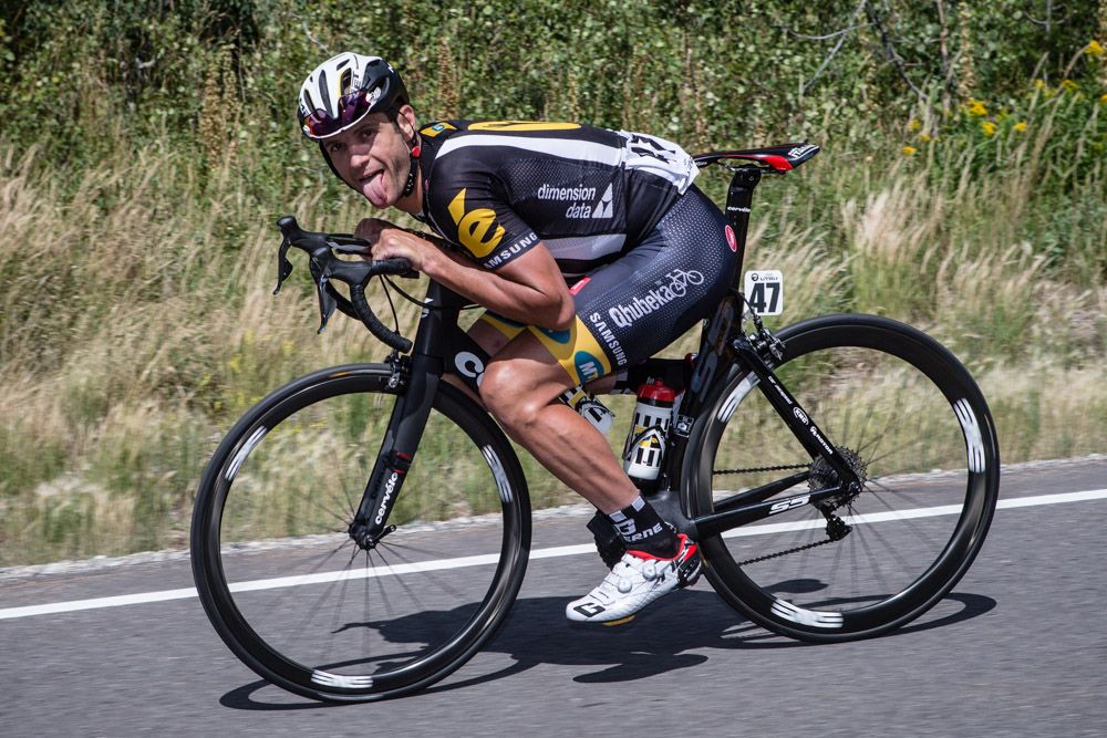 Jay Thomson (MTN-Qhubeka) having fun on the descent.