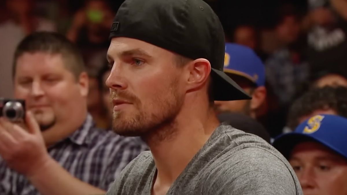 Stephen Amell being taunted by Stardust on Monday Night Raw