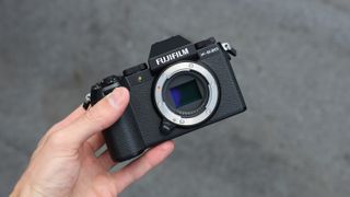 Review of the Fujifilm X-S20 – Evolution of the S(tragetic) series. –  KeithWee