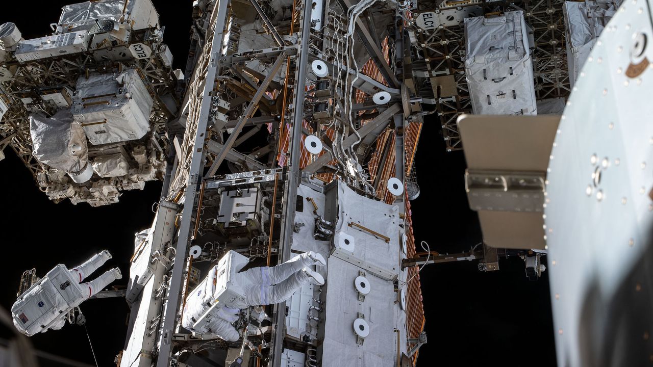 expedition 61 spacewalks gallery