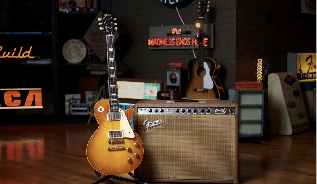 Joe Bonamassa&#039;s &#039;Holy Grail&#039; &#039;59 &#039;Burst Les Paul (left) and 1963 Fender Vibroverb amp