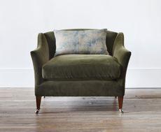 HR drawing room armchair_276878481_495078022