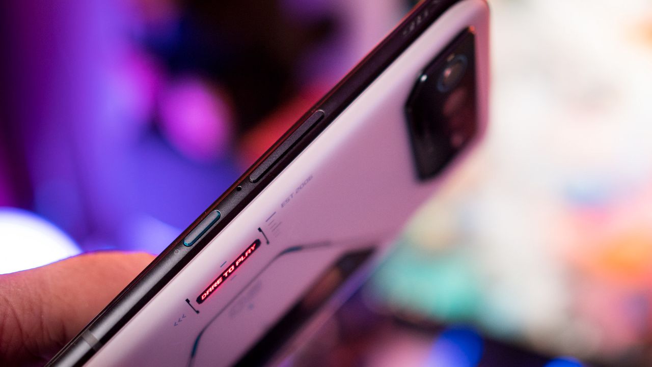 ASUS ROG Phone 6 Pro review