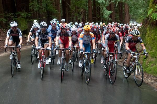 Garmin-Transitions' Robbie Hunter (c) rides in a RadioShack sandwich.