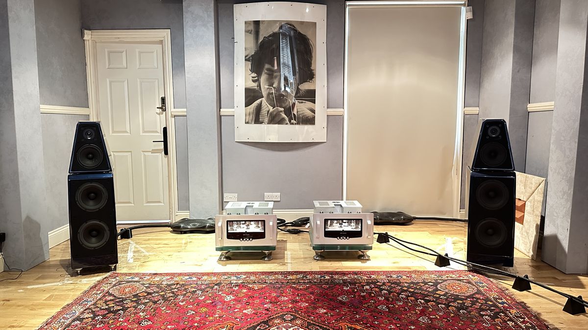 Wilson Audio WATT/Puppy with Audio Research power amplifiers