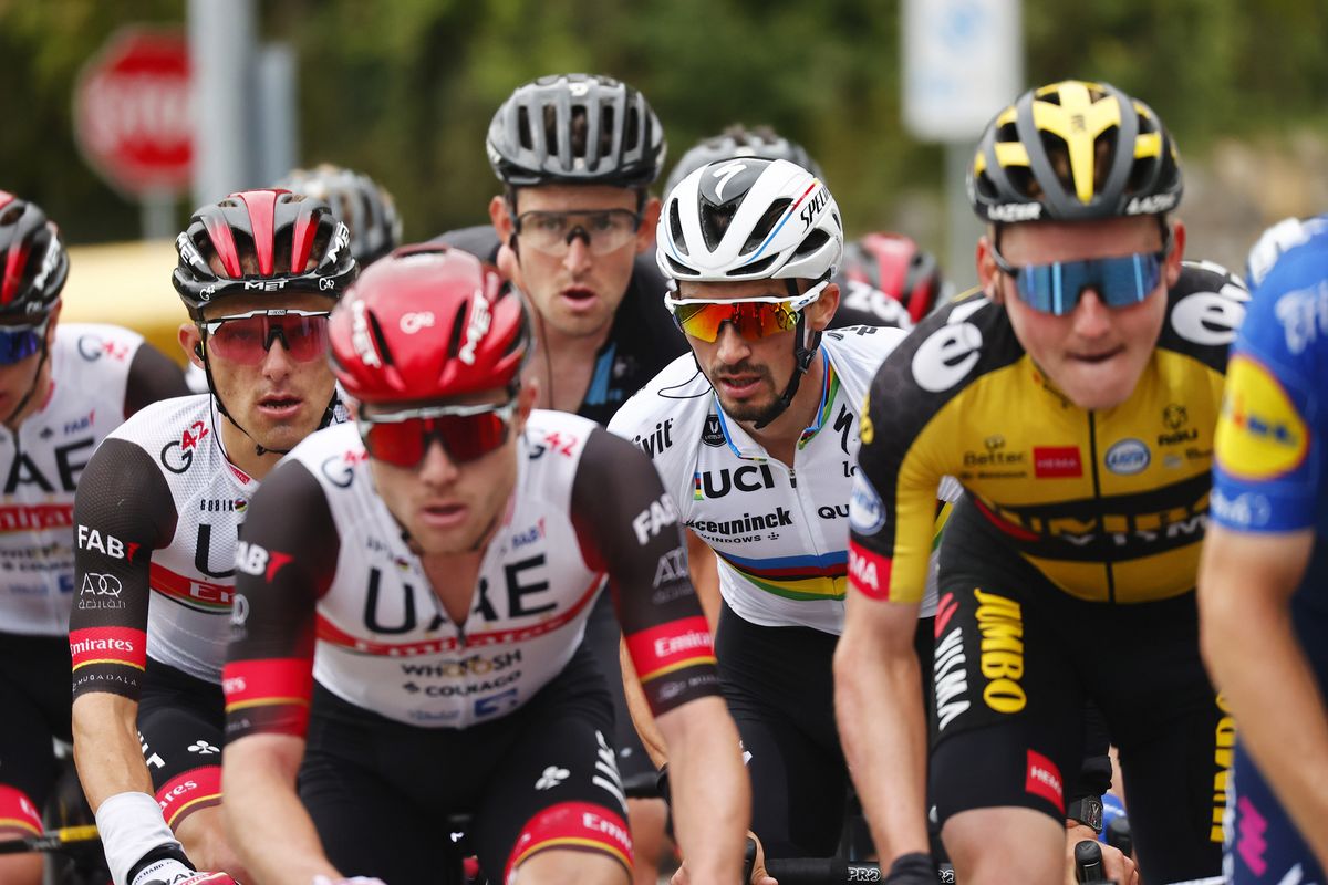 Il Lombardia 2021 115th Edition Como Bergamo 239 km 09102021 Julian Alaphilippe FRA Deceuninck QuickStep Marc Hirschi SUI UAE Team Emirates Rafal Majka POL UAE Team Emirates photo Luca BettiniBettiniPhoto2021