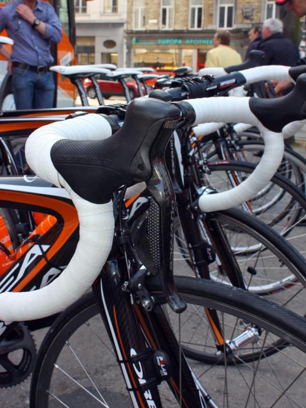 Euskaltel-Euskadi's bikes are fitted with Shimano Dura-Ace Di2 across the board.