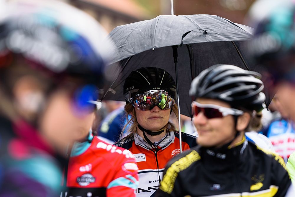 Rain featured often throughout the afternoon of racing at Dwars door de Westhoek 2016