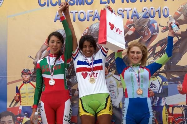 Women Elite: Francisca Navarro (Quilpue), Olga Cisternas (Nacimiento) and Marta Bobadilla (Freire).