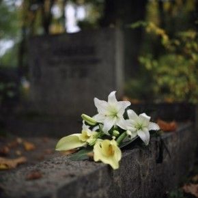 A cemetery&amp;#039;s grave error