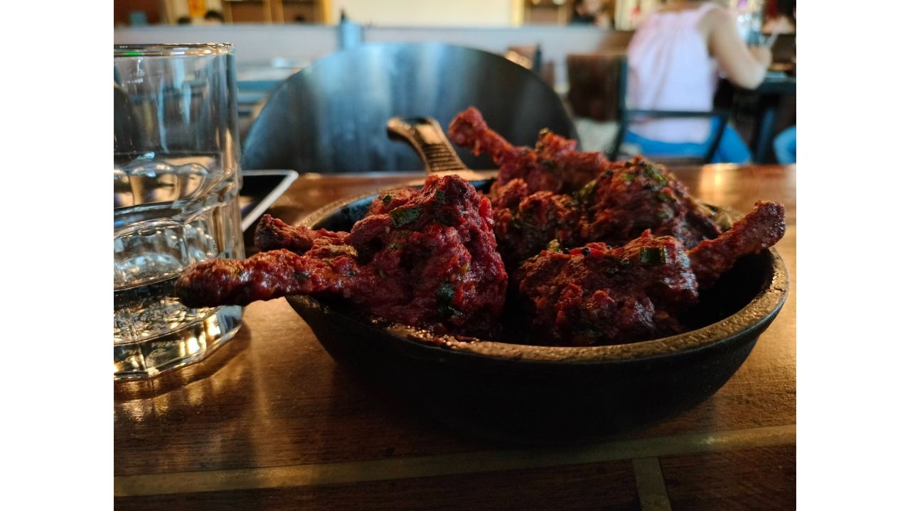 Indoor camera samples of OnePlus Nord CE 2 Lite 5G