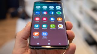 Samsung Galaxy S10 app launcher