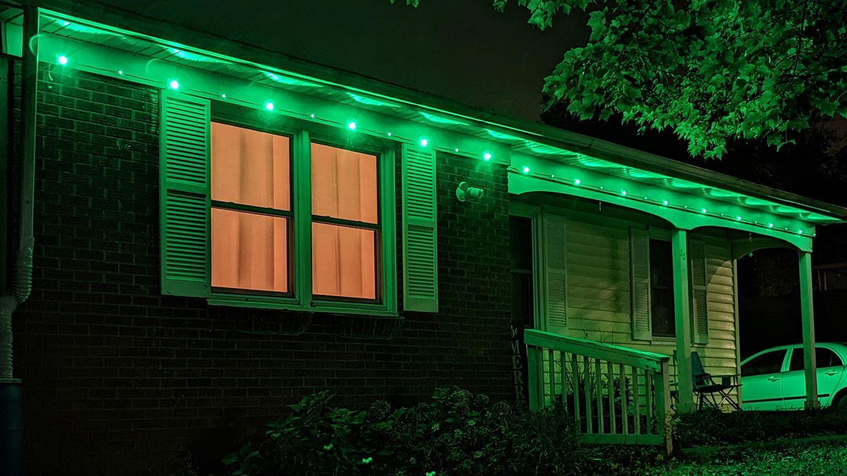 The St Patrick's Day preset for Govee Permanent Outdoor Lights