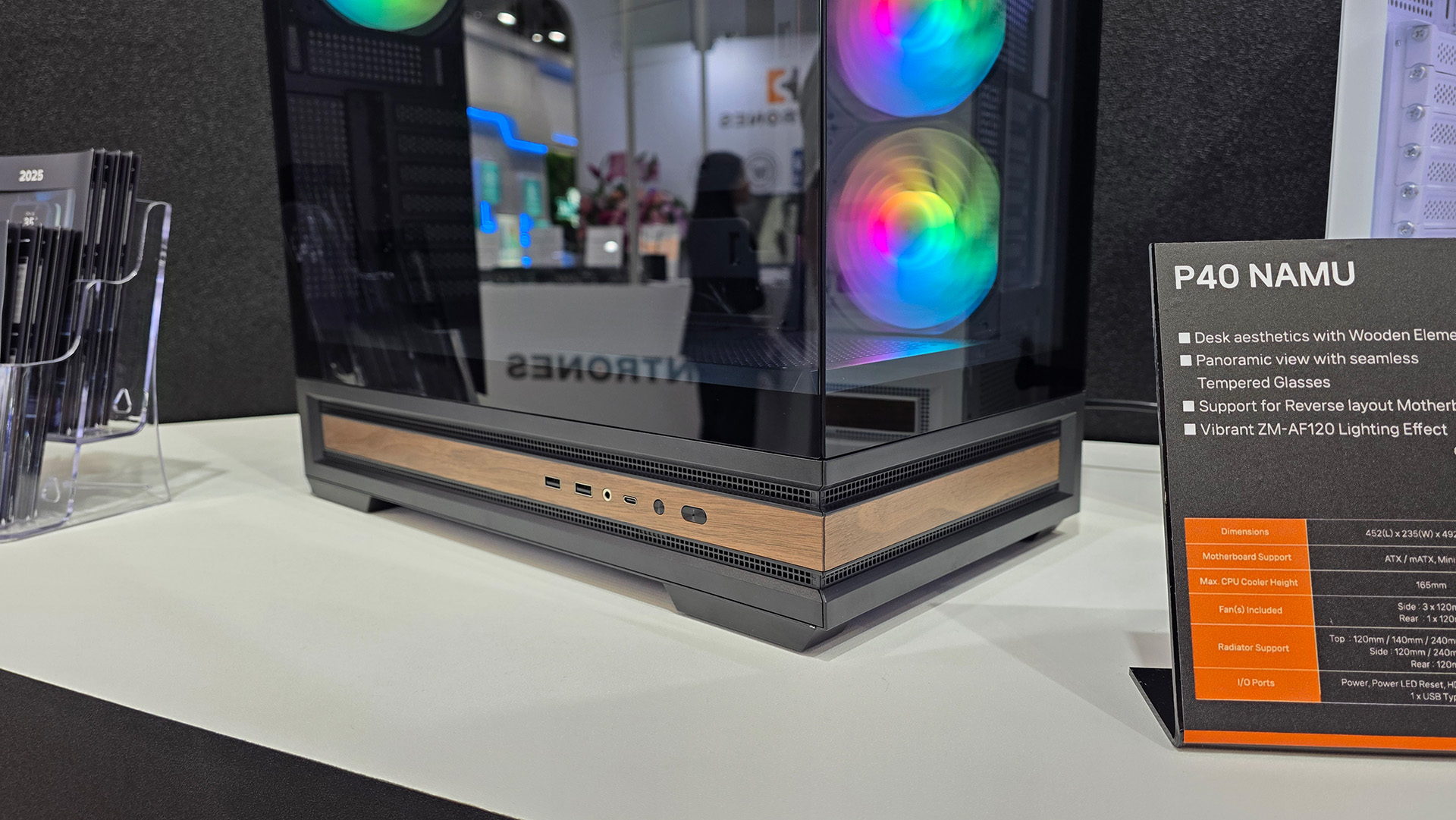 Casos de Zalman P10 y P40 Namu