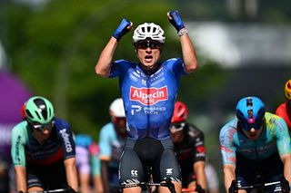 Baloise Belgium Tour: Jasper Philipsen secures the overall title in a battle for time bonus seconds on stage 5