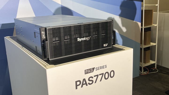 Synology PAS7700 device