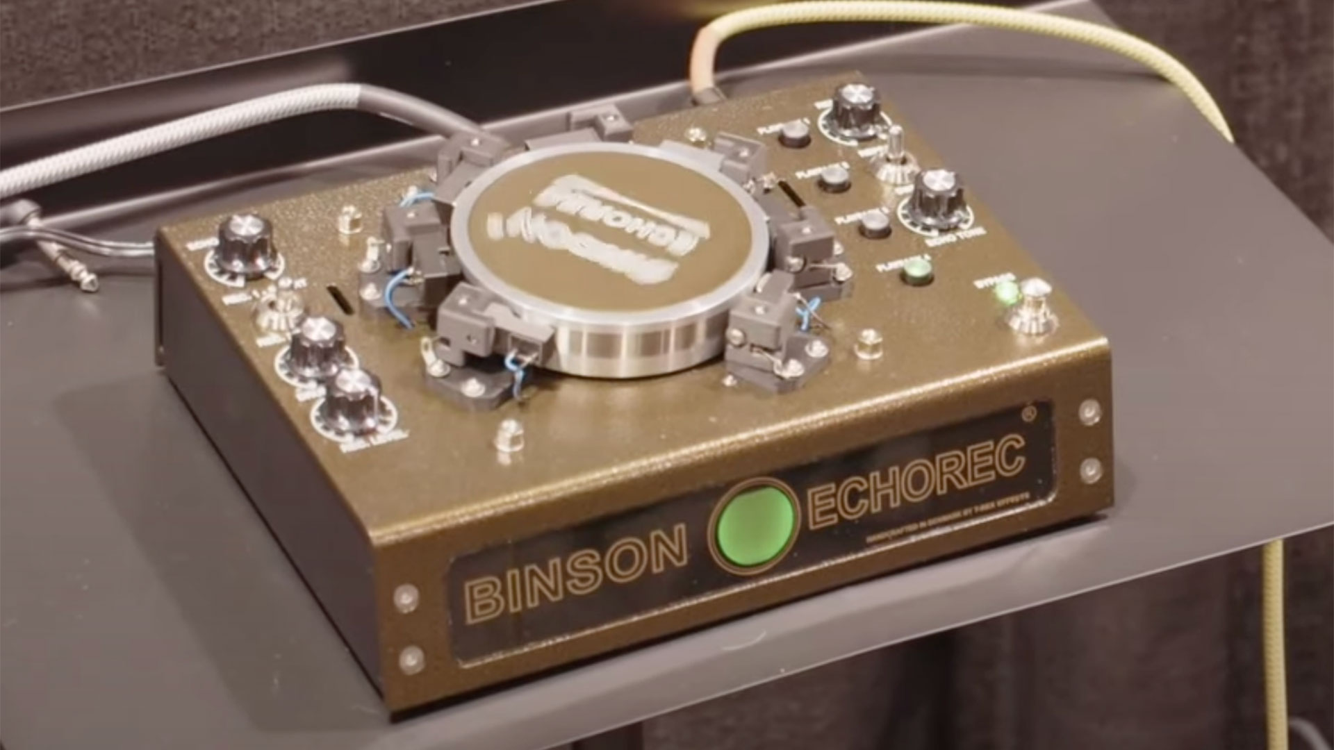 Wreed Illustreren echo NAMM 2023: T-Rex unveils stunning $2,100 Binson Echorec reproduction – a  pedal version of the iconic delay that's been seven years in the making |  Guitar World