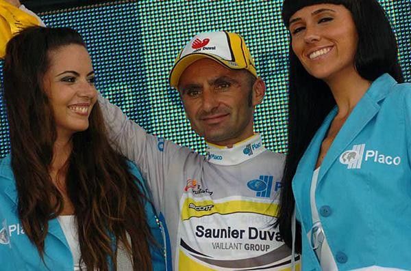Leonardo Piepoli (Saunier Duval-Prodir) won the mountains jersey today, with a little dig on the smaller climb. He now leads over Denis Menchov (Rabobank).