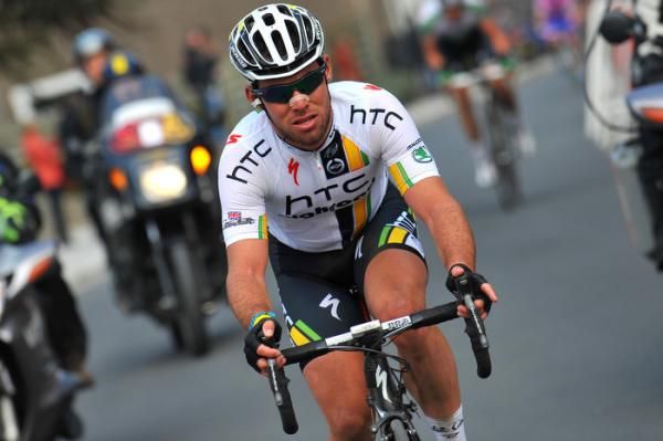 Mark Cavendish (HTC-Highroad) was caught up in an untimely crash after which he had to chase.