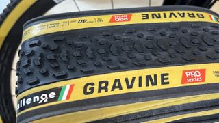 Challenge Gravine tire