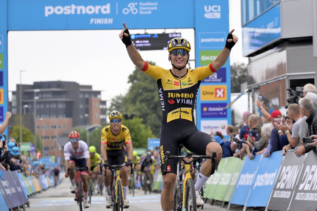 PostNord Danmark Rundt Tour of Denmark 2022 3rd stage Otterup Herning 2392 km 18082022 Olav Kooij NED Team Jumbo Visma Christophe Laporte FRA Team Jumbo Visma photo Szymon GruchalskiSprintCyclingAgency2022