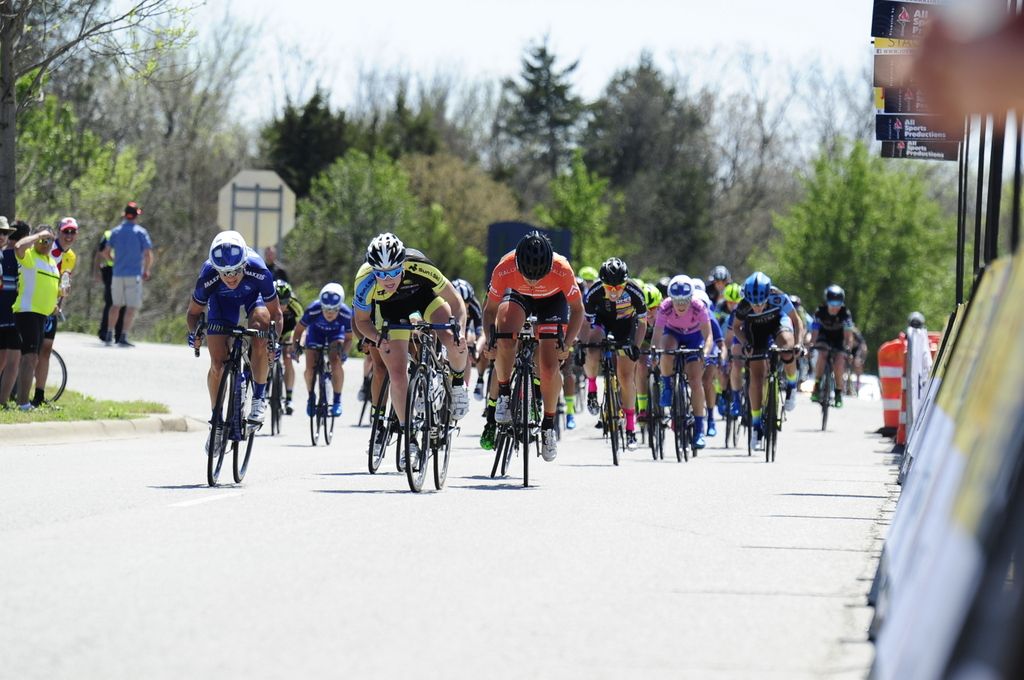 Lily Williams (Sun and Ski Elite Women's Team) sprints to the win