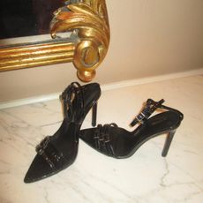 Emma Leger's black heels