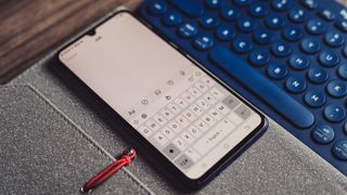 How to change the keyboard language on an Android 