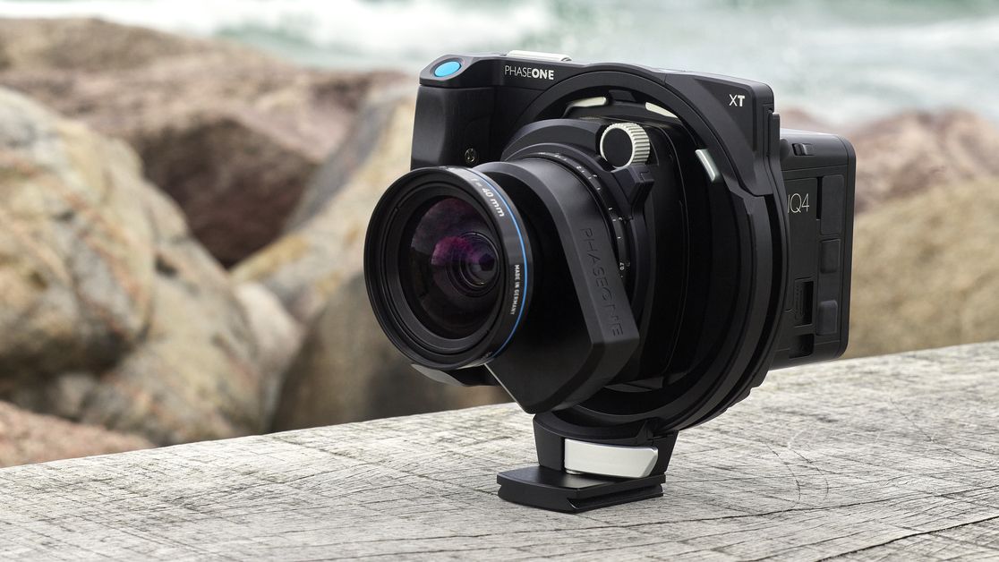 Section One’s luxurious XT digicam will get new tilt lens for super-sharp landscapes!