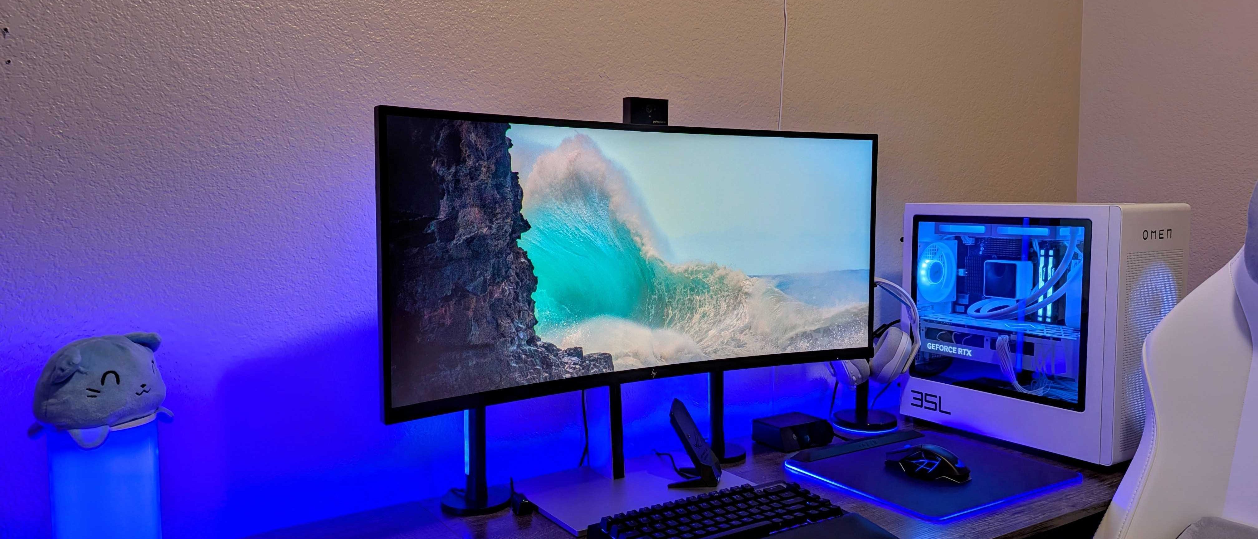 Image of the HP Series 7 Pro 34 WQHD Conferencing Monitor (734pm).