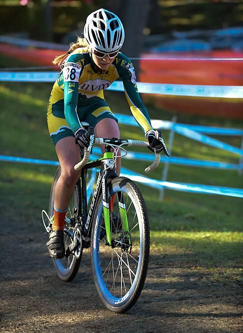 Libby White (U. Vermont) riding well on lap two