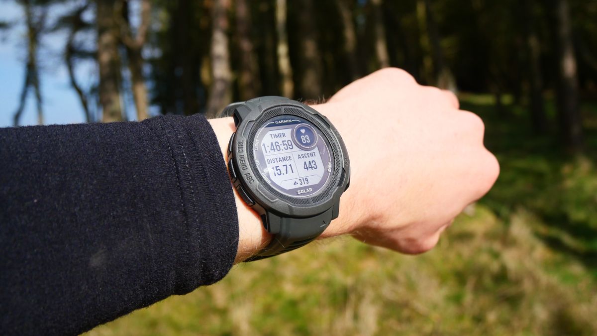 A new update is finally bringing ECG to Garmin smartwatches BikePerfect