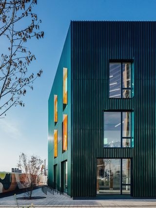 London Design District’s D2 building dazzles in iridescent ‘dichroic fins’