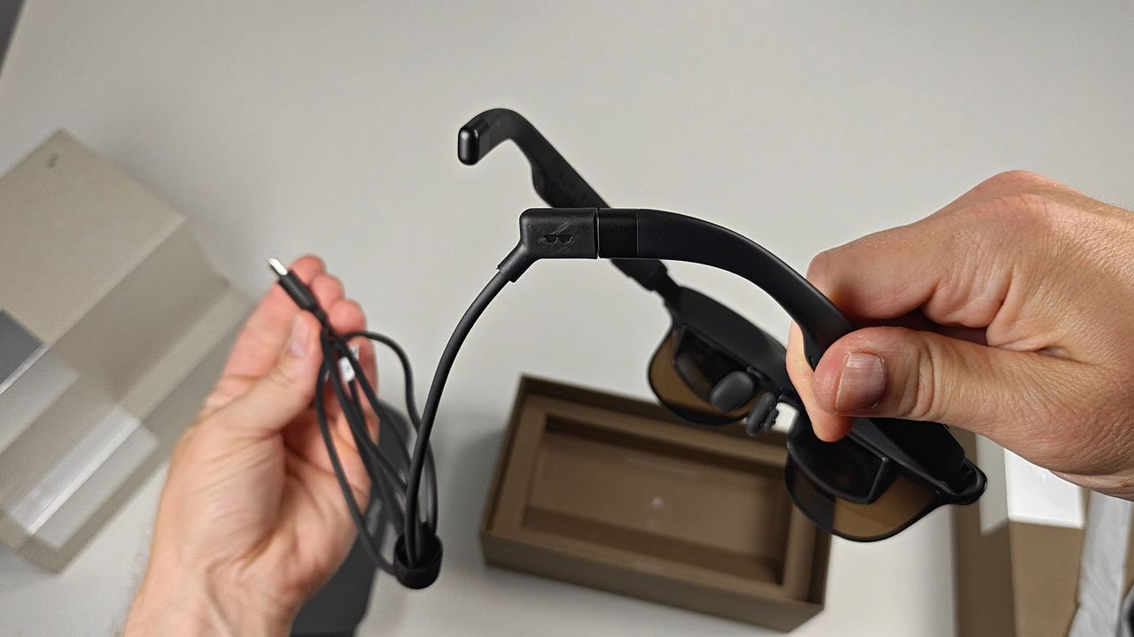Connecting RayNeo GT smart glasses to the included glasses cable