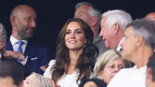 Kate Middleton beach waves Rugby World Cup