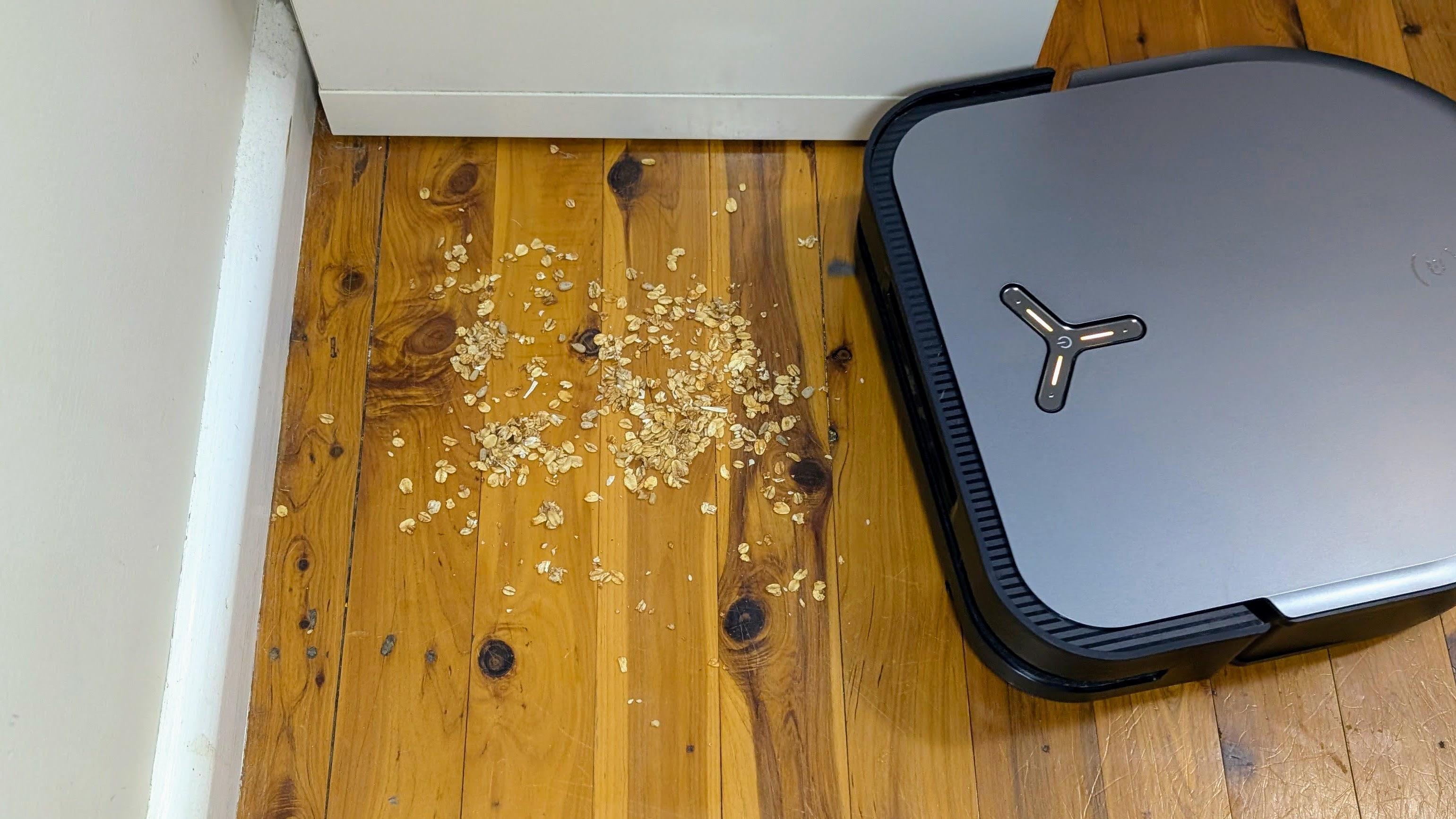 Ecovacs X5 Pro Omni robovac before vacuum test