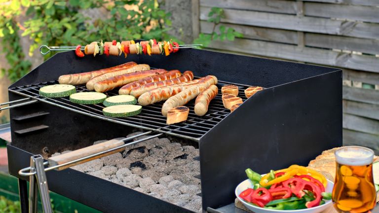 how to cook on a charcoal grill: bbq food on grill