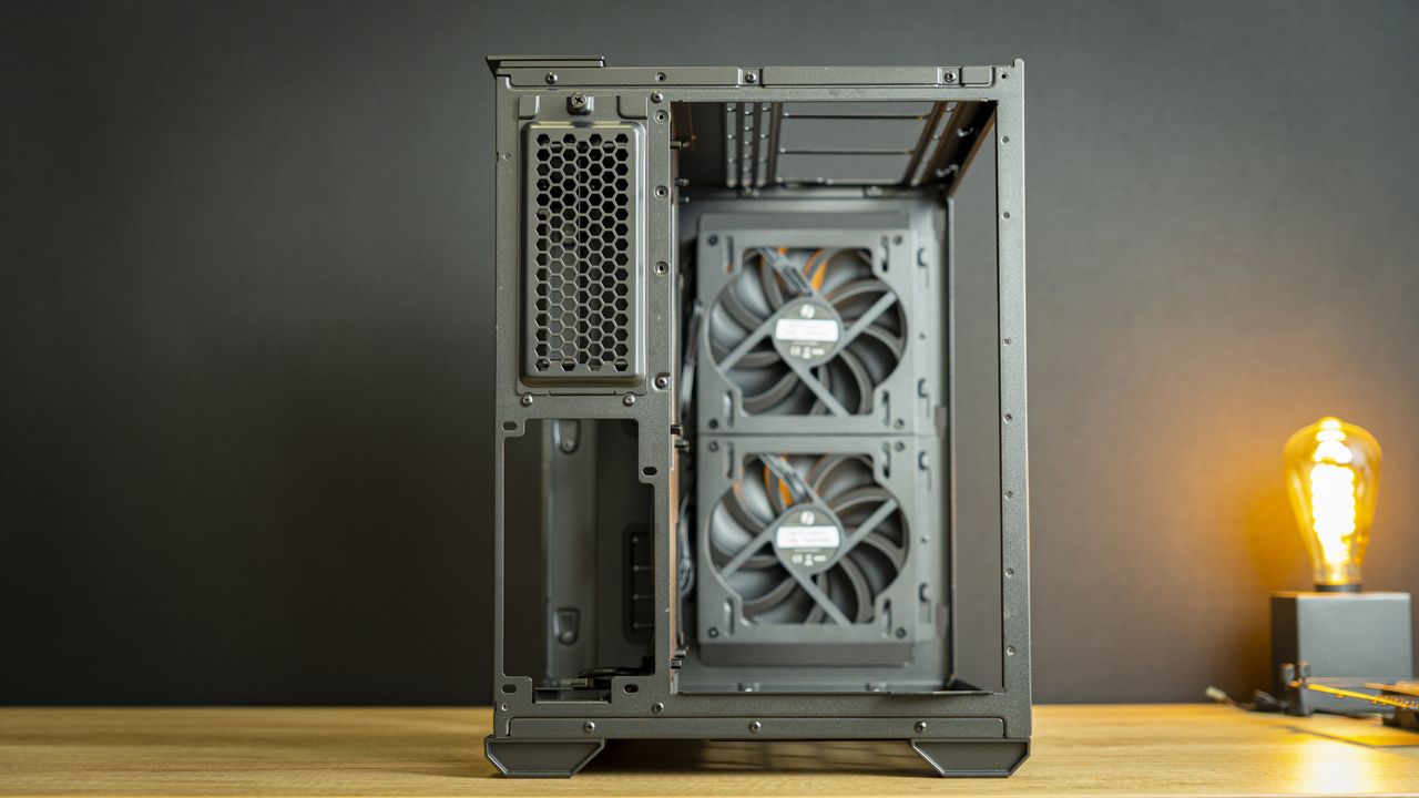 Lian Li O11 Mini Air