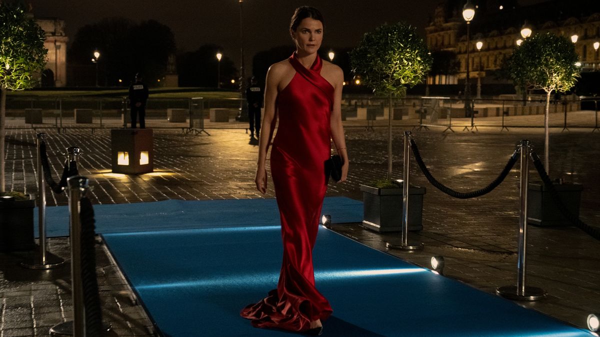 Kate Wyler (Keri Russell) in her red evening dress in The Diplomat season finale